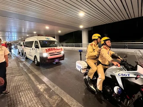 Đưa trái tim từ Hà Nội vào TPHCM hồi sinh cho bệnh nhi 11 tuổi