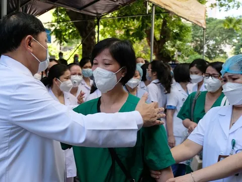 Lan tỏa câu chuyện về y đức qua cuộc thi “Sự hy sinh thầm lặng”