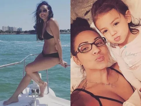 Trẻ trung xinh đẹp nõn nà như gái 18, bà ngoại U50 đau đầu vì liên tục bị trai trẻ làm phiền