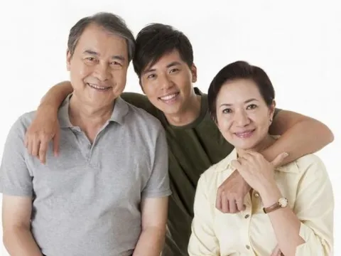 Chỉ đến khi cha mẹ lần lượt rời xa, tôi mới nhận ra 4 sự thật nhưng ân hận đã quá muộn