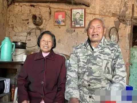 Cụ ông 'bắn rap' tỏ tình vợ trong tiệc mừng thọ 80 tuổi, cả nhà rơi nước mắt