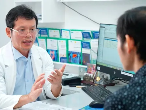 Bác sĩ Việt Nam cứu chữa thành công bệnh nhân mắc căn bệnh siêu hiếm trên thế giới