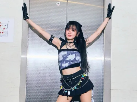 Cách đốt mỡ, lấy lại eo thon sau Tết của sao Đài Loan 51 tuổi