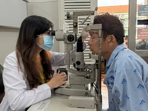 Nhiều người hỏng mắt vì pháo nổ dịp Tết