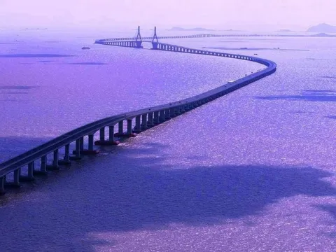 Cây cầu 'thách thức' mọi giới hạn vật lý