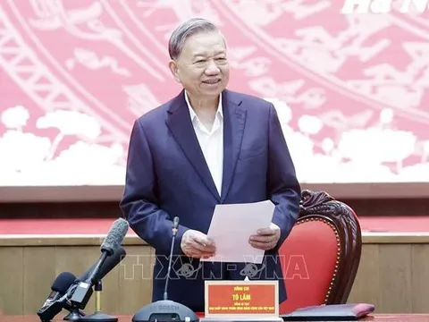 Công bố quyết định kiểm tra, giám sát đối với Ban Thường vụ Thành ủy Hà Nội