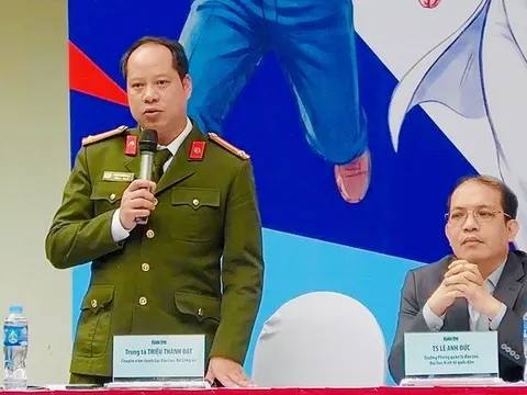 Cận trên 3 độ sẽ bị loại ngay từ vòng sơ tuyển trường công an