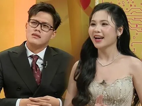 Thích chàng ‘mọt sách’ cùng lớp, cô gái quyết lột xác và cái kết sau một thập kỷ