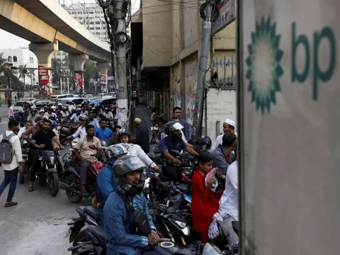 Bangladesh đóng cửa toàn bộ trường đại học