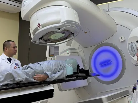 Máy xạ trị mới rút ngắn thời gian điều trị còn 2-3 phút