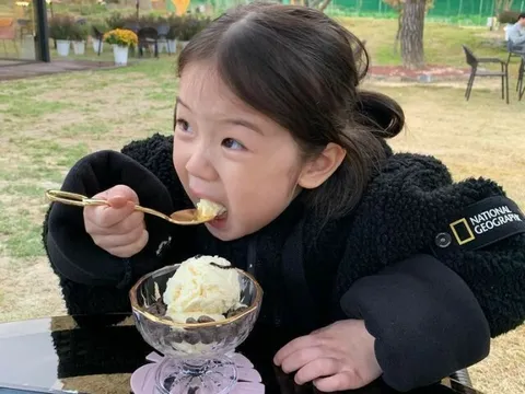 Bí kíp giúp trẻ bỏ thói quen ăn ngọt gắt sau Tết