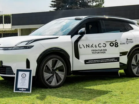 Người dùng tìm giải pháp tiết kiệm nhiên liệu, Lynk & Co tung ưu đãi tháng 3