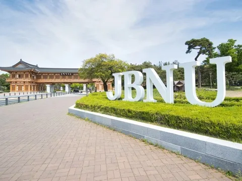 Có gì ở nơi người Việt chuộng du học nhất