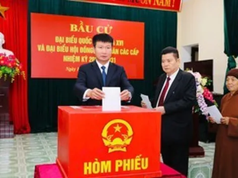 Cử tri đi bầu cử tại Ninh Bình đạt tỉ lệ 99,6%