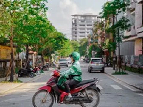 Grab hỗ trợ cả tài xế xe xăng và xe điện
