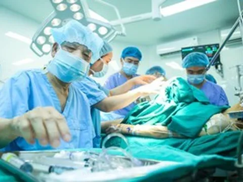 Lần đầu Việt Nam ghép tạng domino: Người nhận gan hiến lại, cứu thêm bệnh nhân