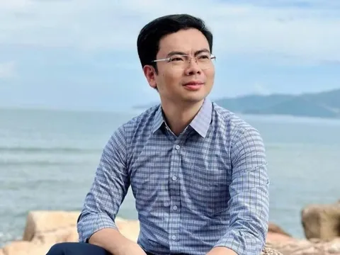 Trường THPT chuyên Khoa học Tự nhiên có hiệu trưởng mới