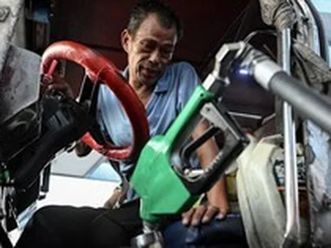 Khủng hoảng nhiên liệu: Láng giềng của Việt Nam và Thái Lan chỉ còn xăng dầu đủ dùng trong 25 ngày