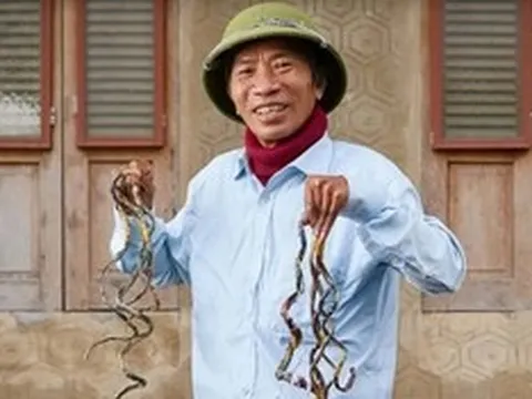 Họa sĩ Việt lập kỷ lục Guinness với bộ móng tay dài gần 6m