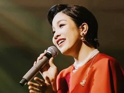 Nữ ca sĩ sống cuộc đời rực rỡ bậc nhất Vbiz: U55 viên mãn trong biệt phủ hơn 10.000m2