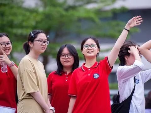 Toàn cảnh điểm chuẩn lớp 10 ở Hà Nội ba năm qua