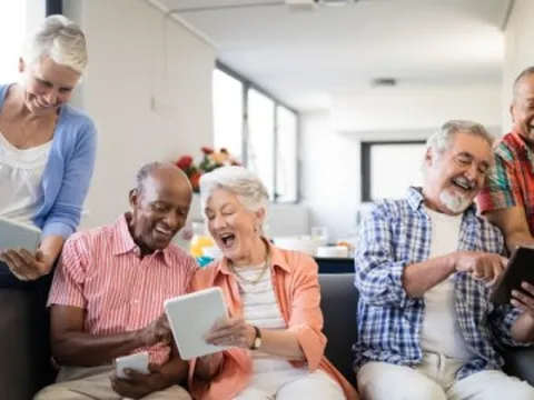 Về già: Nói rõ với con cái 3 điều này càng sớm, tuổi già càng an yên