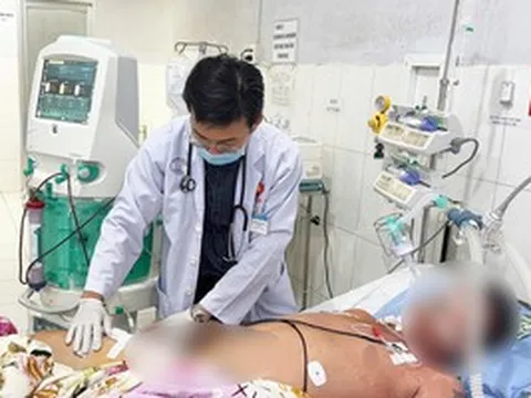 Bệnh viện Chợ Rẫy hỗ trợ từ xa, cứu sống ca nguy kịch ở Phú Quốc