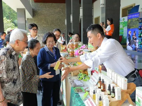 Từ niềm tin người tiêu dùng đến bài toán chiếm lĩnh thị trường của hàng Việt