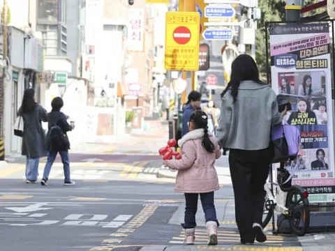 Hàn Quốc cấm dạy thêm trẻ dưới 3 tuổi