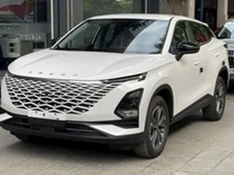 ‘Tất tay’ giành thị phần: Jaecoo J7 giảm thẳng 70 triệu đồng, quyết đấu xe Nhật bằng gói nuôi xe miễn phí gần một thập kỷ