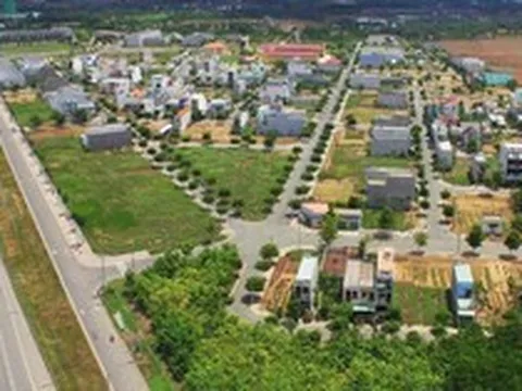 Thị trường nhà đất ngoại thành giảm giá cục bộ do cắt lỗ