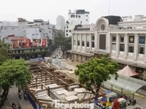 Tận thấy 'đại công trường' thi công chống ngập trên phố Hà Nội