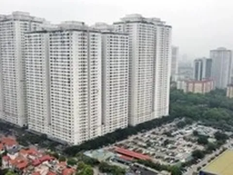Chung cư đông dân nhất Hà Nội “dậy sóng”