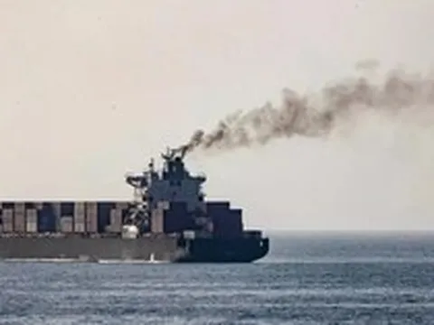 Mỹ chặn ba tàu chở dầu Iran trên vùng biển châu Á