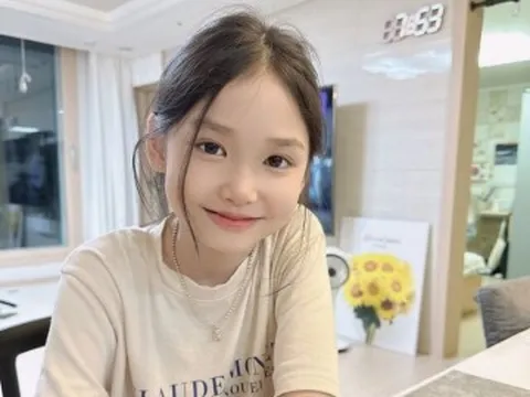 Bố đặt tên con gái là Nguyễn Thị Tráng, nhân viên sửa thành tên khác rất đẹp, rất thơ