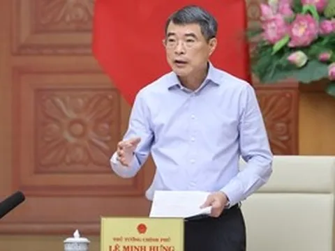 Bảo đảm sách giáo khoa dùng chung toàn quốc