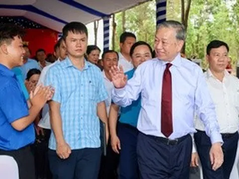 Công nhân mong có thêm chính sách hỗ trợ nhà ở, y tế, đào tạo nghề