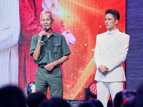 Từ bản hit 120 triệu view: Chàng ca sĩ đổi đời, báo hiếu bố mẹ gây sốt là ai?