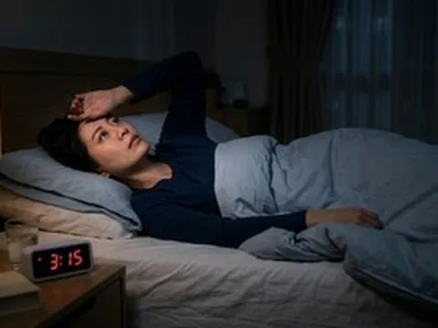 Thói quen phổ biến này khiến chứng mất ngủ tồi tệ hơn