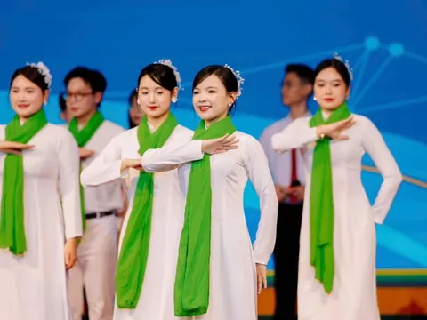 Học viện Nông nghiệp tạm dừng quy định bắt buộc sinh viên tham gia CLB