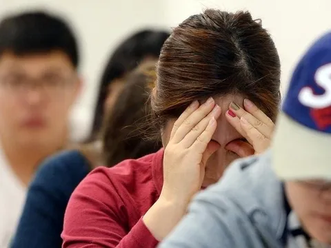 Cò mồi Trung Quốc bán đề TOPIK, giá lên tới 5.000 USD