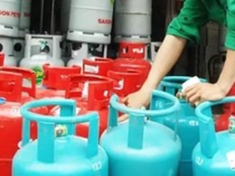 Giá gas vượt 650.000 đồng/bình 12kg