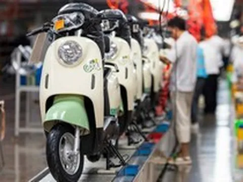 'Thời tới cản không kịp', xe máy điện Trung Quốc ồ ạt đổ bộ vào thị trường hơn 700 triệu dân, có nơi cung không đủ cầu - đâu là nguyên nhân?