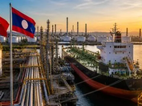 Việt Nam, Lào đón tin cực vui: có thể nằm trong nhóm đầu tiên nhận 'viện binh' xăng dầu từ Trung Quốc