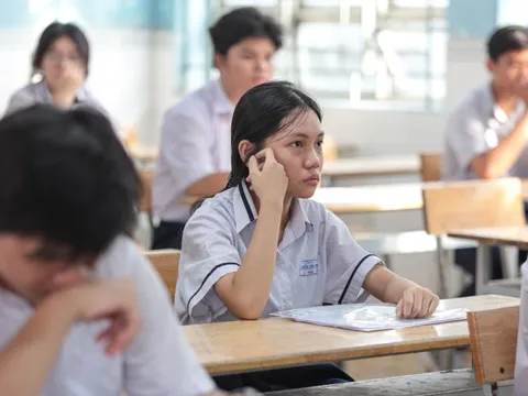 Hơn 17.800 học sinh TP.HCM bỏ thi lớp 10 công lập