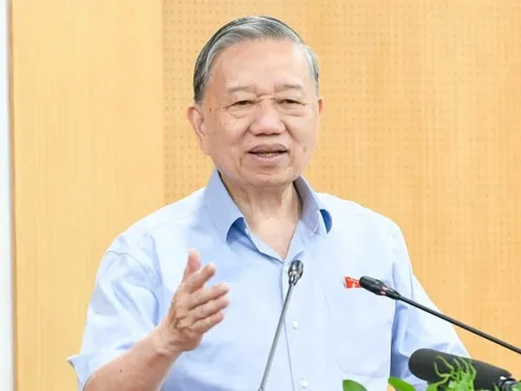 Tổng Bí thư, Chủ tịch nước: 'Thi vào lớp 10 căng thẳng hơn đại học'