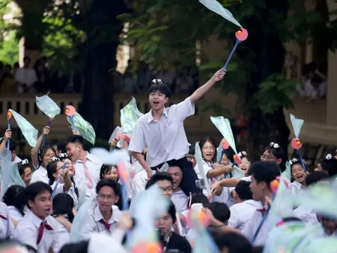 Lễ trưởng thành cho học sinh TP.HCM không được gây tốn kém