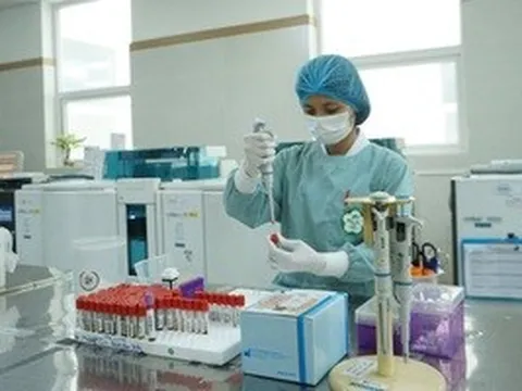 Tăng phụ cấp y tế, viện phí có thể tăng theo