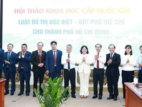 Cấp thiết chuyển từ "Nghị quyết thí điểm" sang đạo luật bền vững cho TPHCM