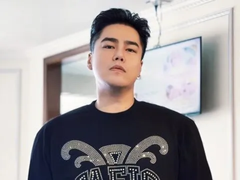 Ca sĩ Đình Vũ 'Hạnh phúc thoáng qua' lên tiếng khi bị tố gạ gẫm